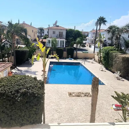 Apartmán Stop! Book Now 3 Bedroom Large In *